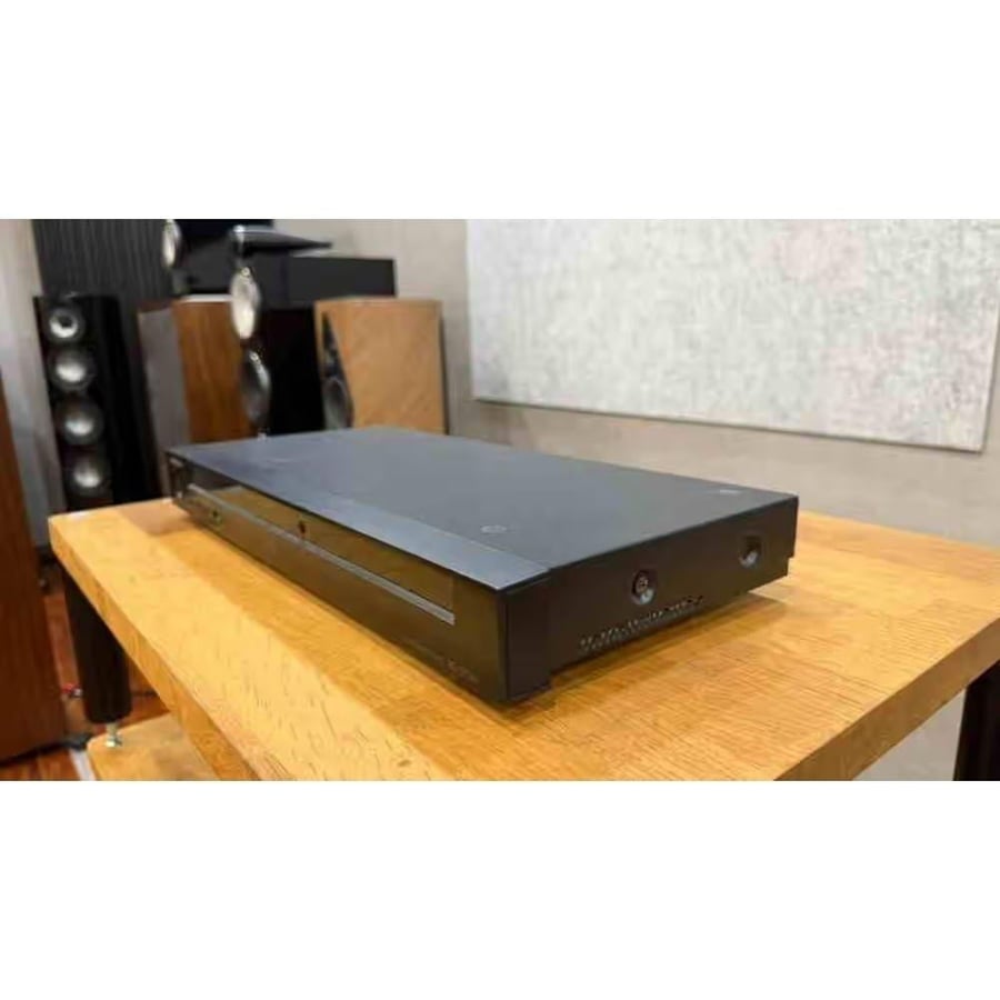Onkyo BD-SP309 مشغل لأقراص Blu-ray ثلاثية الأبعاد مما يجعله مصدرًا عمليًا لأنظمة المسرح المنزلي عبر الشبكة