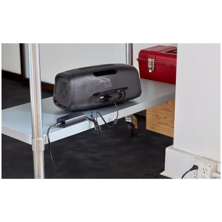 مكبر صوت محمول و مضخم صوت موديل JBL BassPro Go+  ماركة JBL