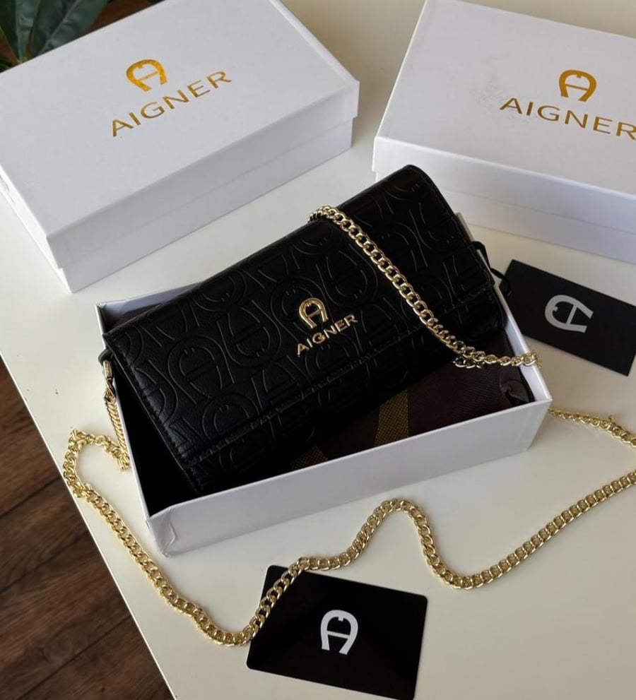 شنطة نسائية آغنر Aigner بتصميم عصري - AIG-006-ES