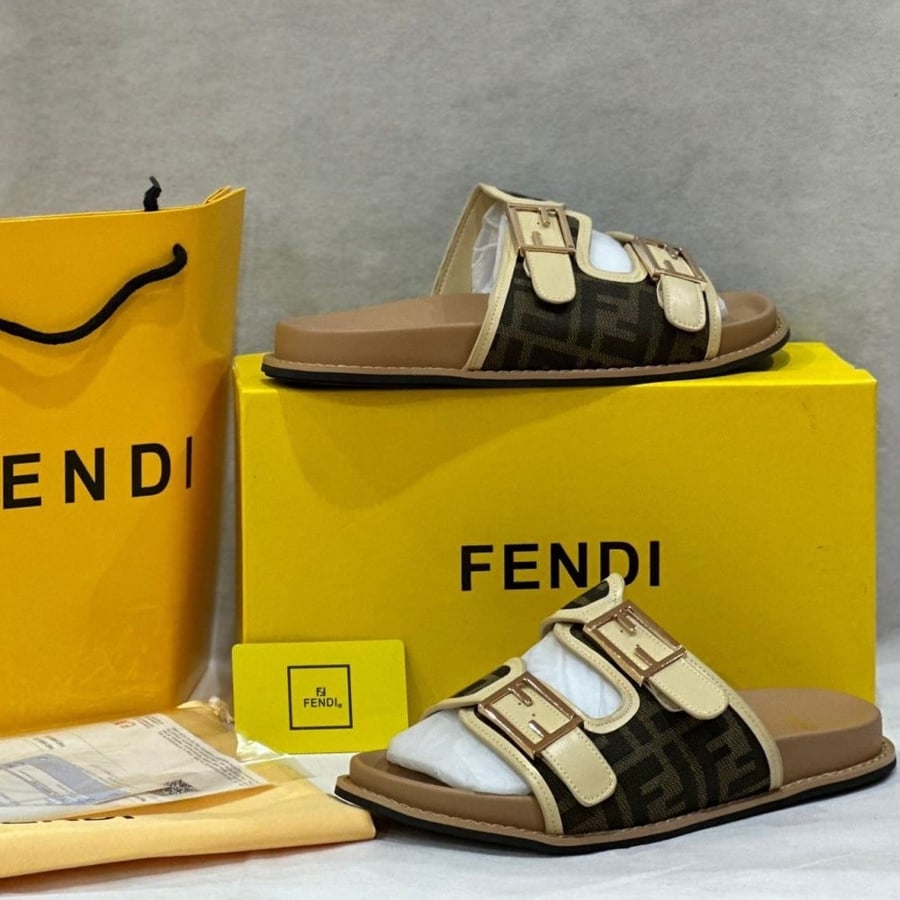 جزم حذاء شوز صندل فندي Fendi - الخطوة الانيقة