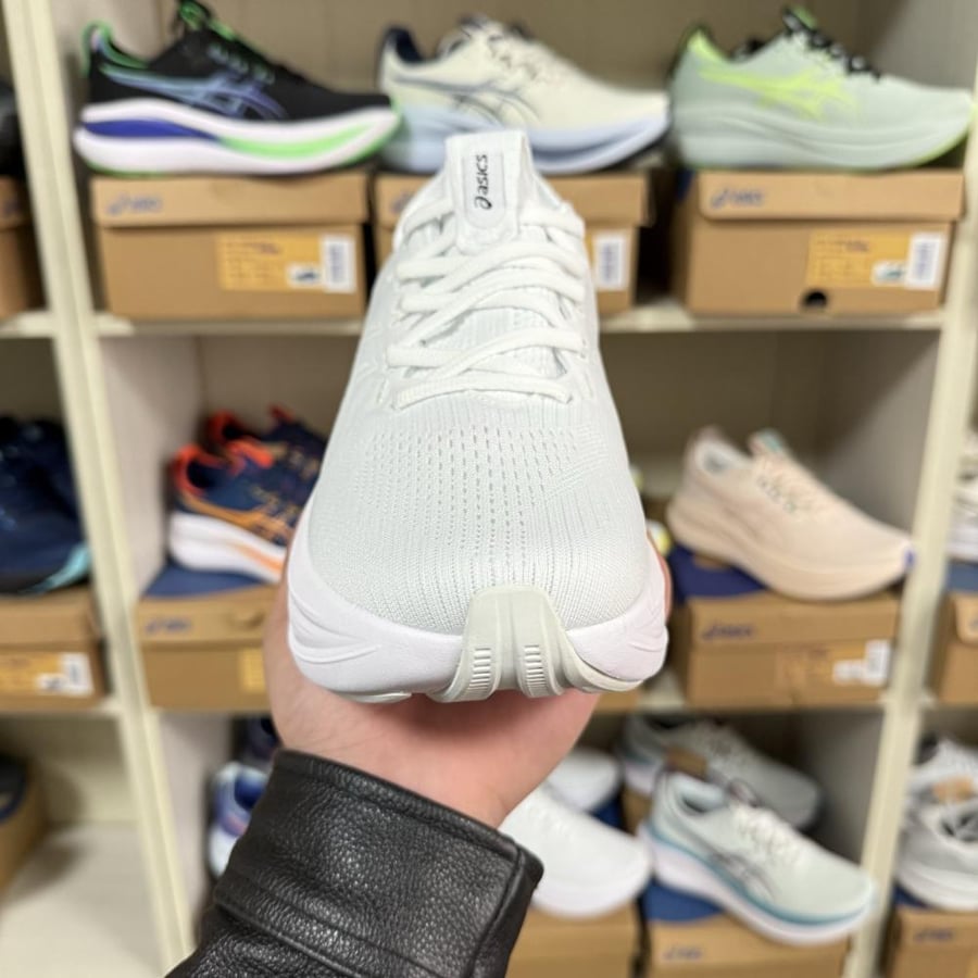 حذاء اسكس Asics جيل نيمبوس 28 الفخم - ASI-OU-064-ES