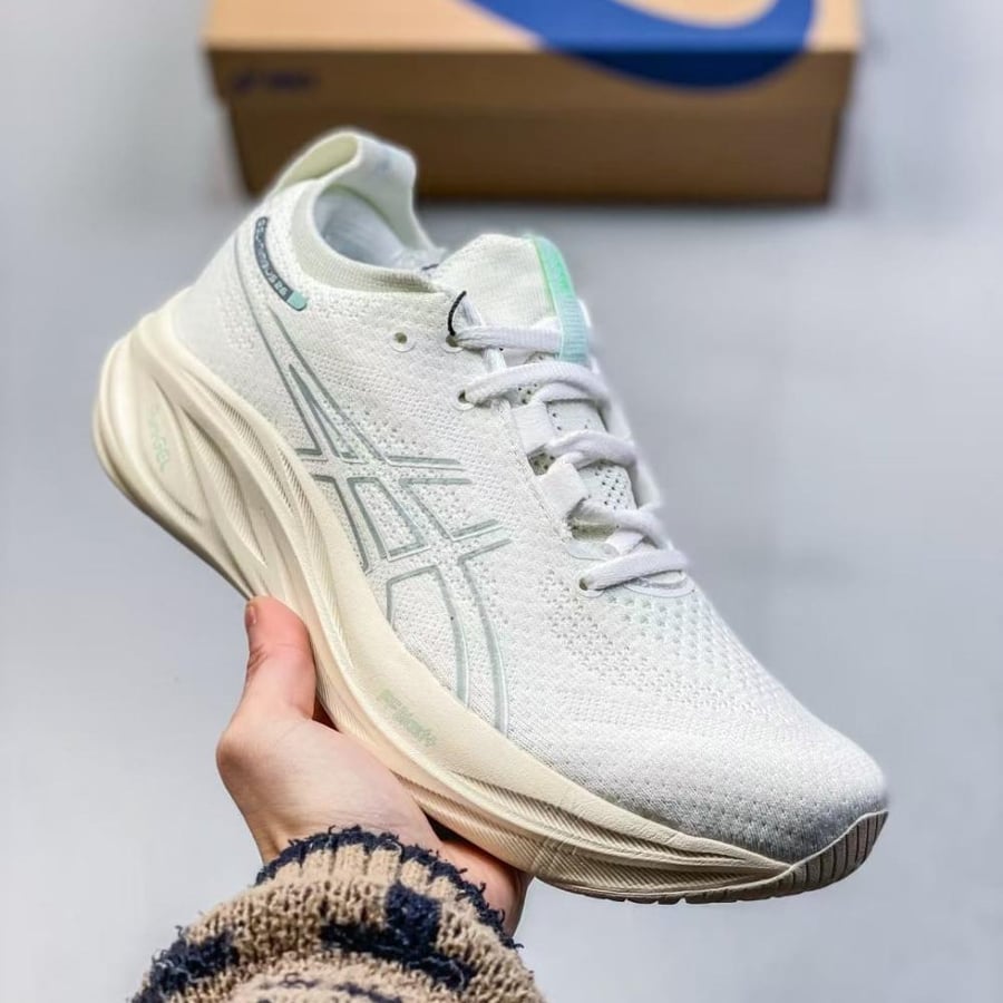 حذاء اسكس Asics جيل نيمبوس 26 المريح - ASI-OU-099-ES