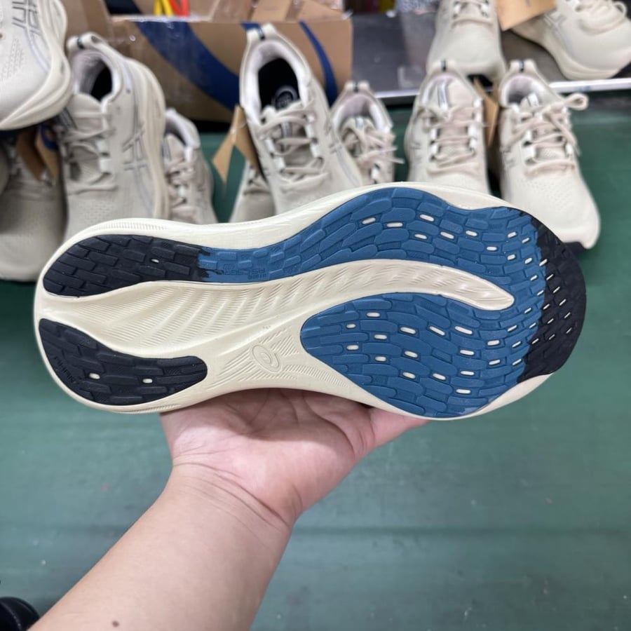 حذاء اسكس Asics جيل نيمبوس 26 المريح - ASI-OU-098-ES