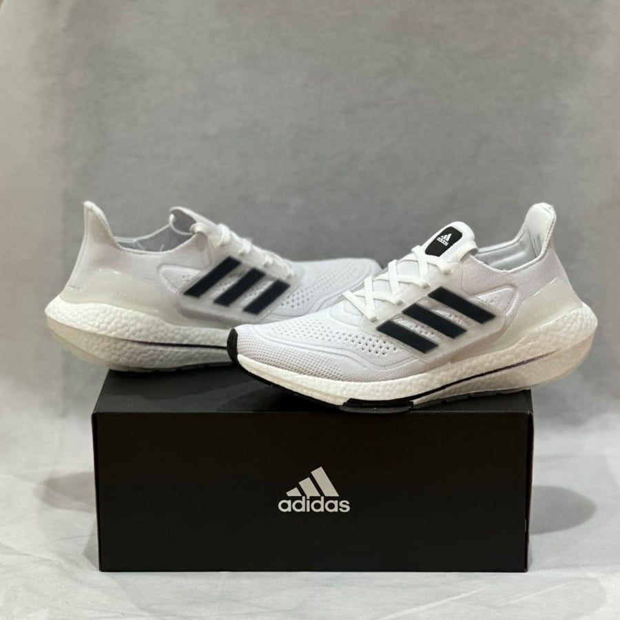 حذاء جزم شوز اديداس Adidas التراس بوست - الخطوة الانيقة