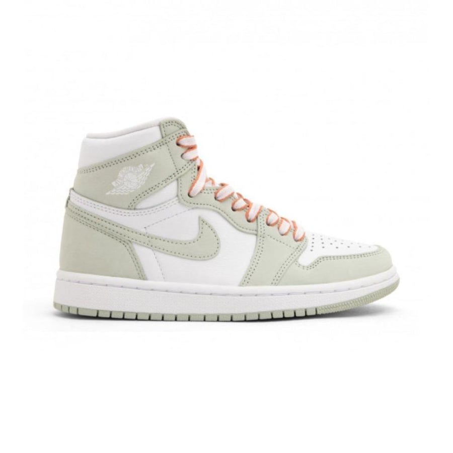 حذاء إير جوردان وان سيفوم الرياضي | Air Jordan One Seafoam Sneaker