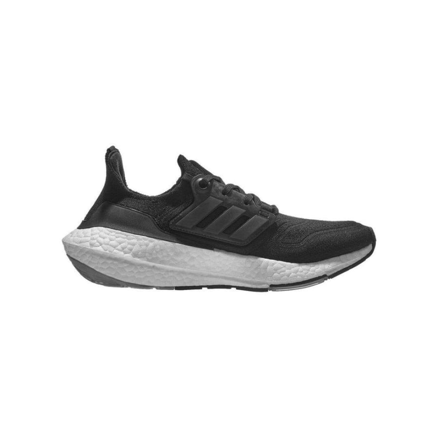 حذاء اديداس الترابوست اسود / Adidas ultraboost black shoes
