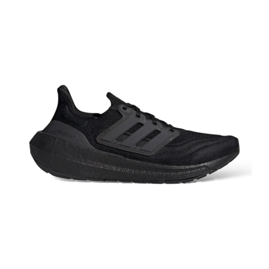 حذاء اديداس الترابوست اسود / Adidas ultraboost black shoes