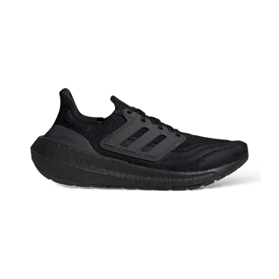 حذاء اديداس الترابوست اسود / Adidas ultraboost black shoes