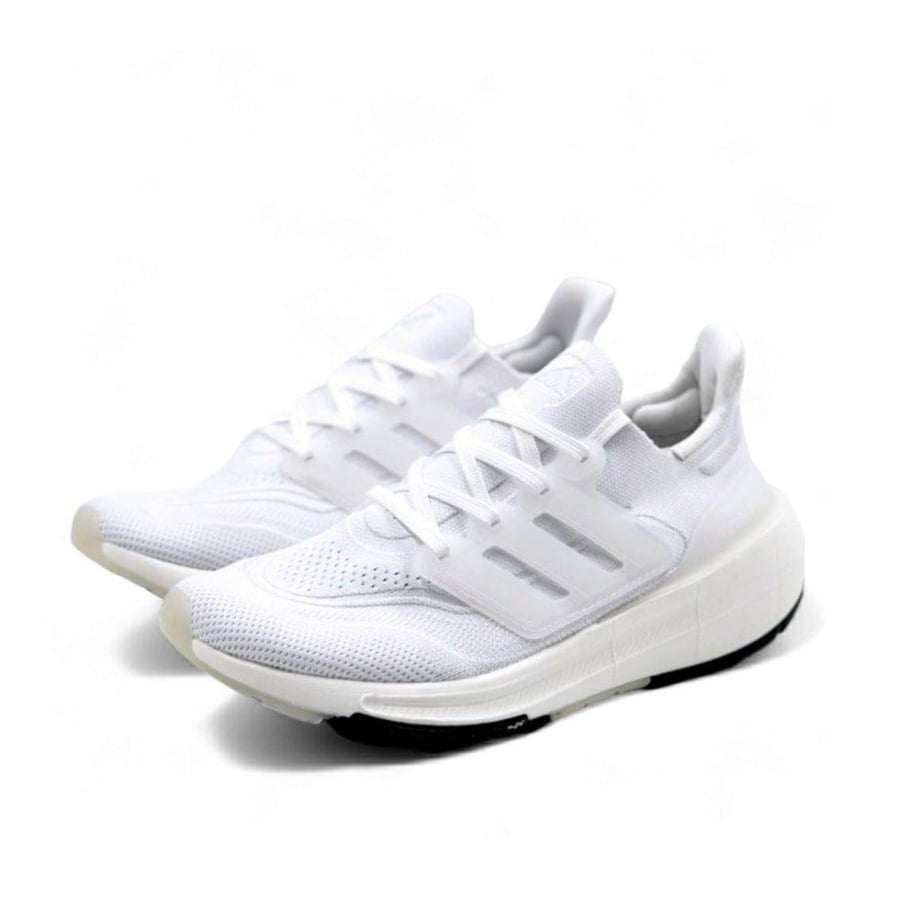 حذاء اديداس الترابوست ابيض كامل / Adidas ultraboost full white shoes