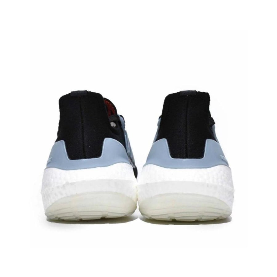 حذاء اديداس الترابوست اسود / Adidas ultraboost black shoes
