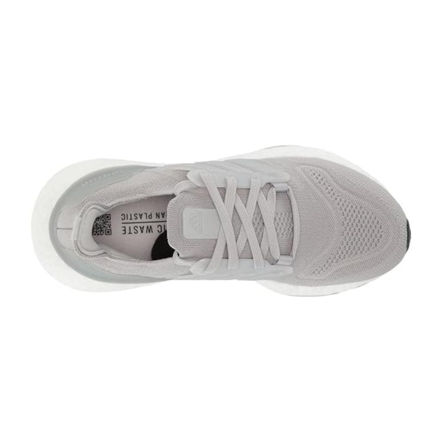 حذاء اديداس الترابوست رمادي فاتح / Adidas ultraboost light grey shoes