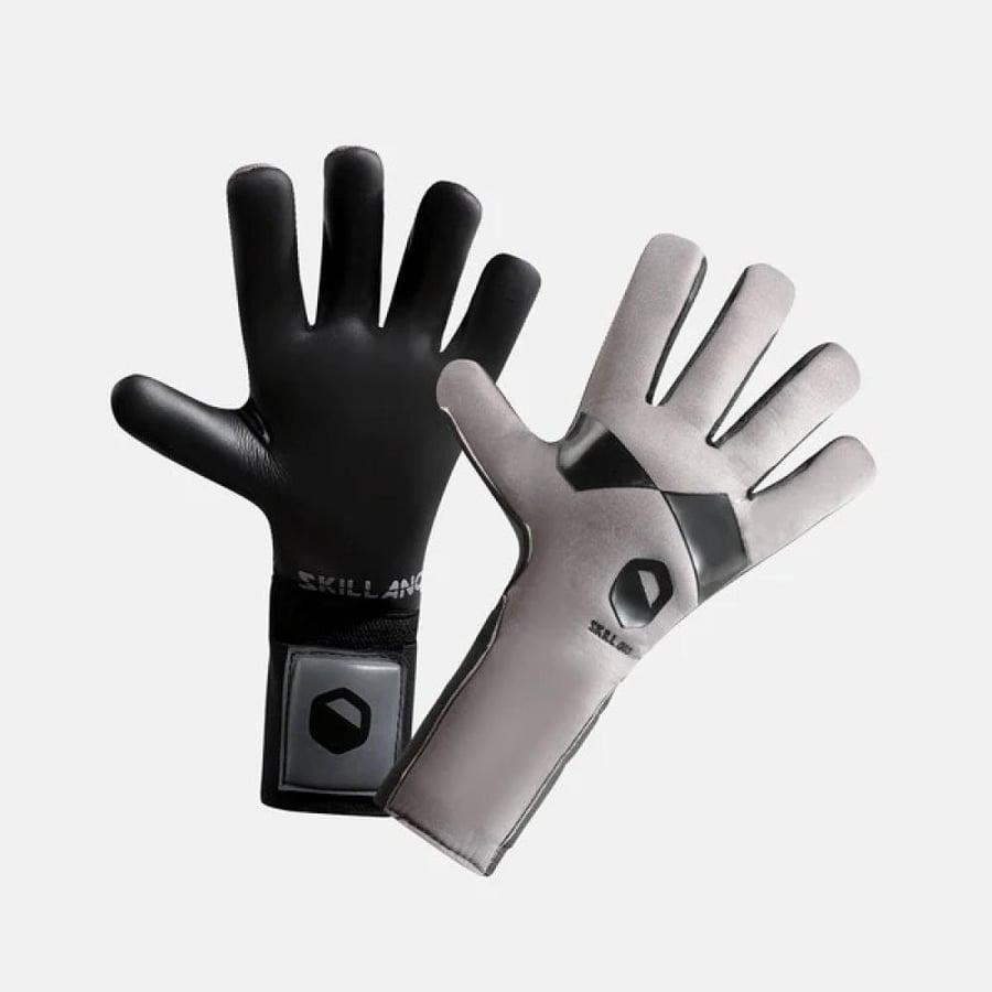 قفازات حارس المرمى -رمادي- أسود | GoalKeeper Gloves -Gray- Black