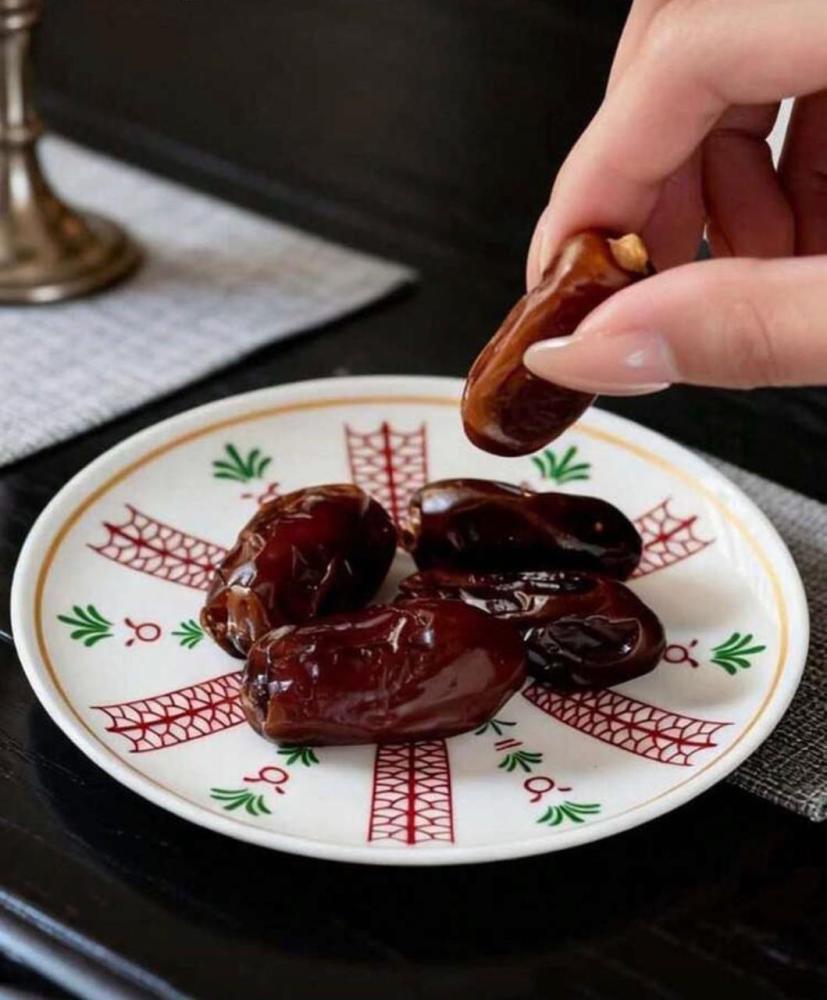 Serving plate set
