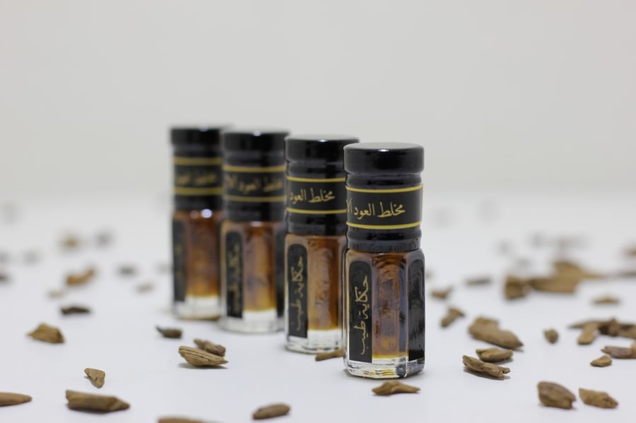 مخلط دهن العود الازرق
