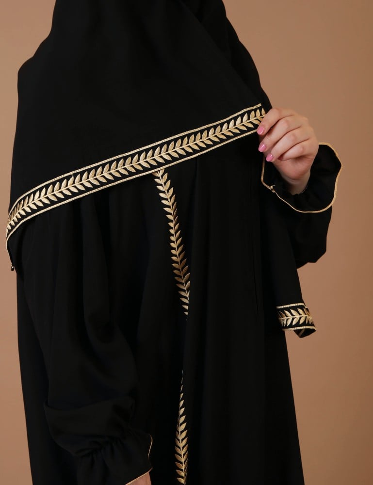 جلالا صلاه اسود تطريز