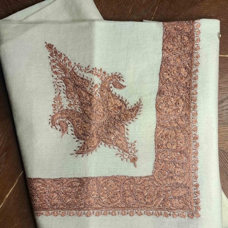 Kashmiri shawl mixed with Bashamina