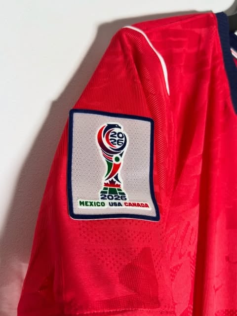 # تيشيرت منتخب إنجلترا - نسخة كأس العالم 2026 | تألق بروح الأسود الثلاثة مع خدمة الطباعة