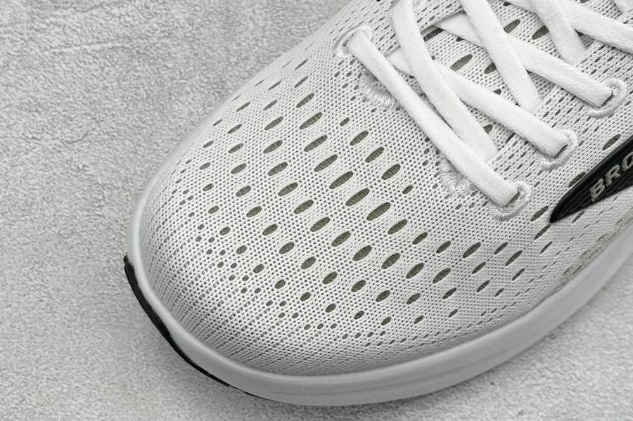 Brooks Ghost Max 3