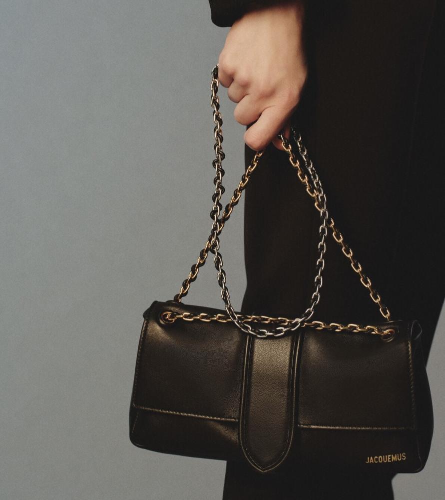 حقيبة jacquemus  اسود مع سلسال