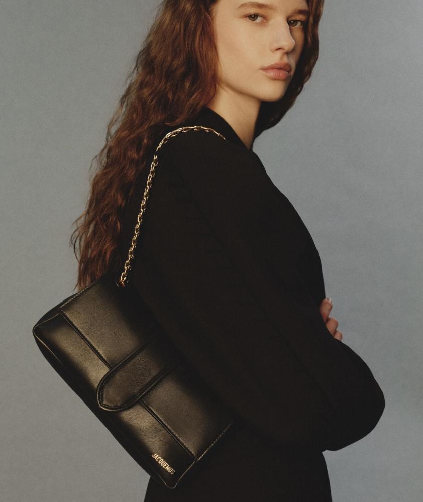 حقيبة jacquemus  اسود مع سلسال
