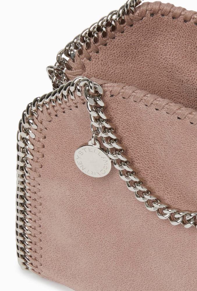 Stella Nude bag with silver necklace