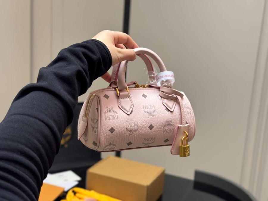( الوان متعدده )  MCM -  Ella