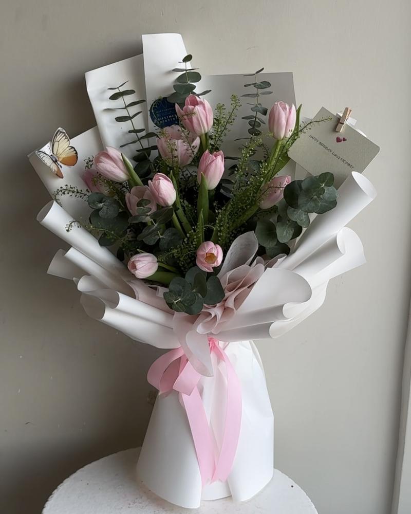 Tulips bouquet
