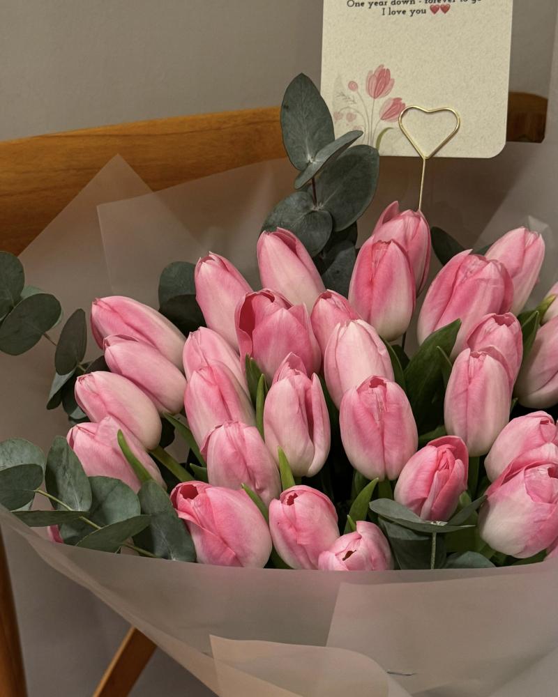 Classy Tulips