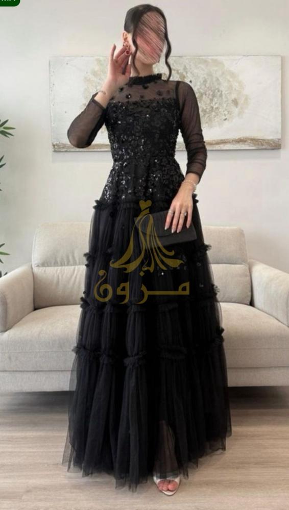 فستان سهره فخم اكمام شفافه
