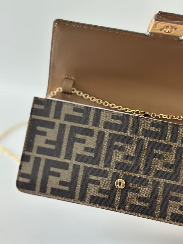 Wallet On Chain Baguette | ماستر كواليتي