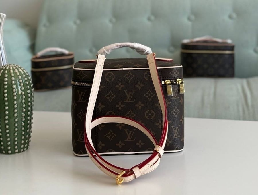 حقيبة مكياج LV | ماستر كواليتي
