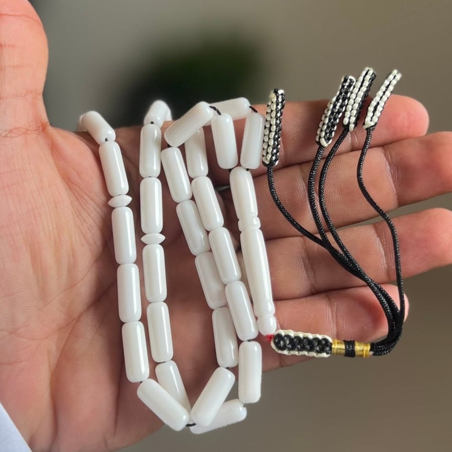 White amber dust