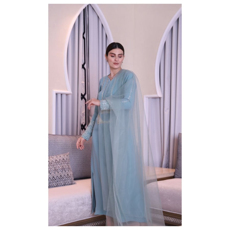 فستان مشغول يدويًا مفصّل حسب المقاس | B2427