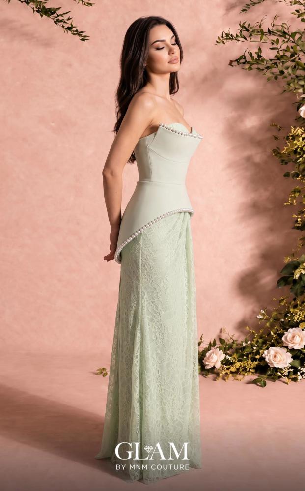 MNM Couture O07829