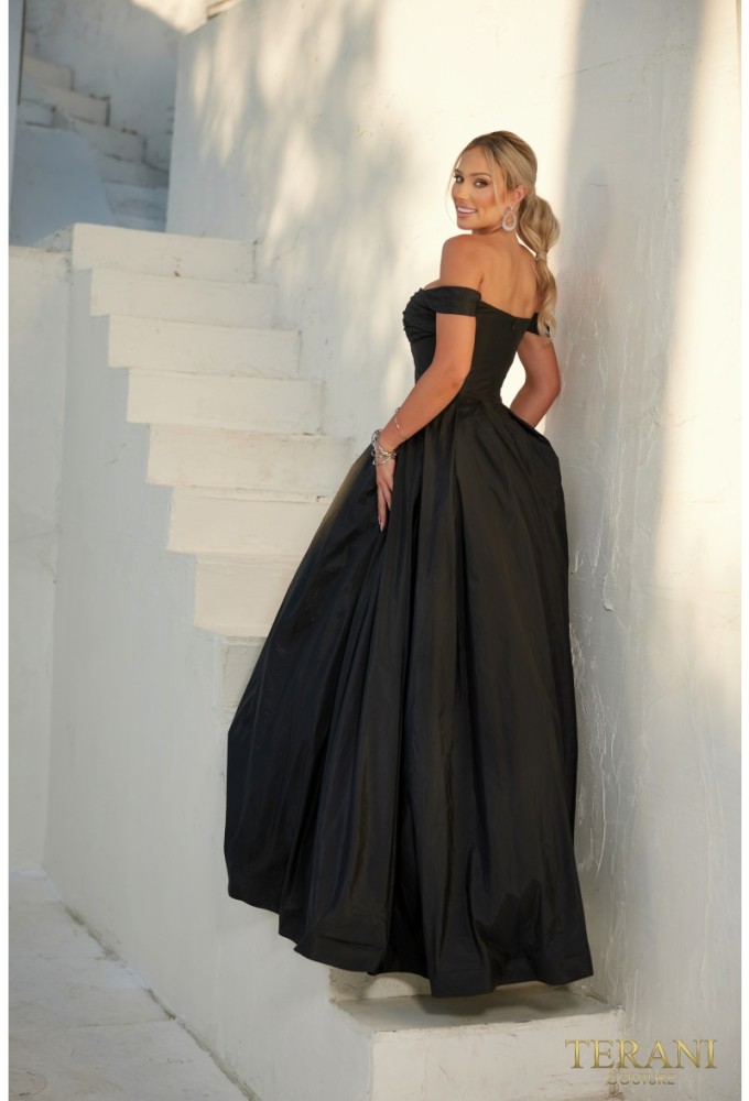 terani couture 241P2075