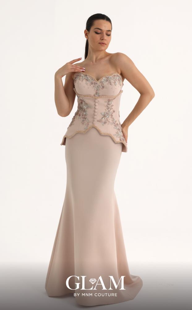 MNM Couture O07796