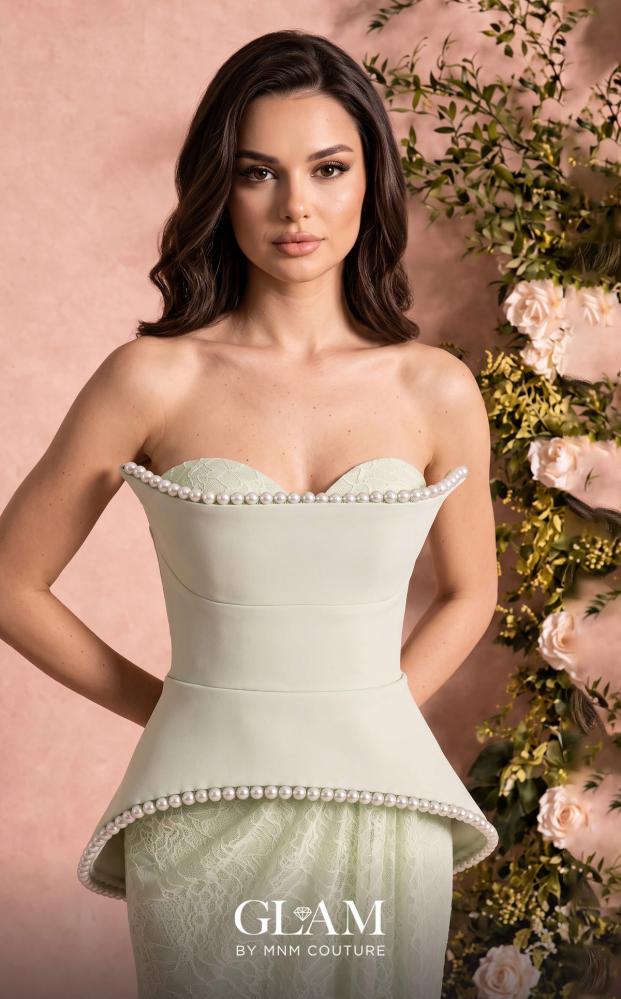 MNM Couture O07829