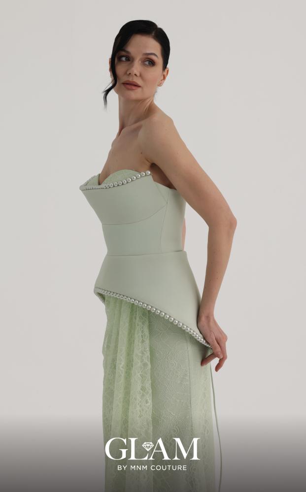 MNM Couture O07829