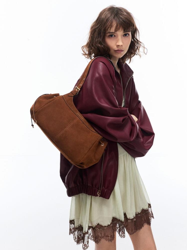 شنطة تشارلز اند كيث /مديم توت باق