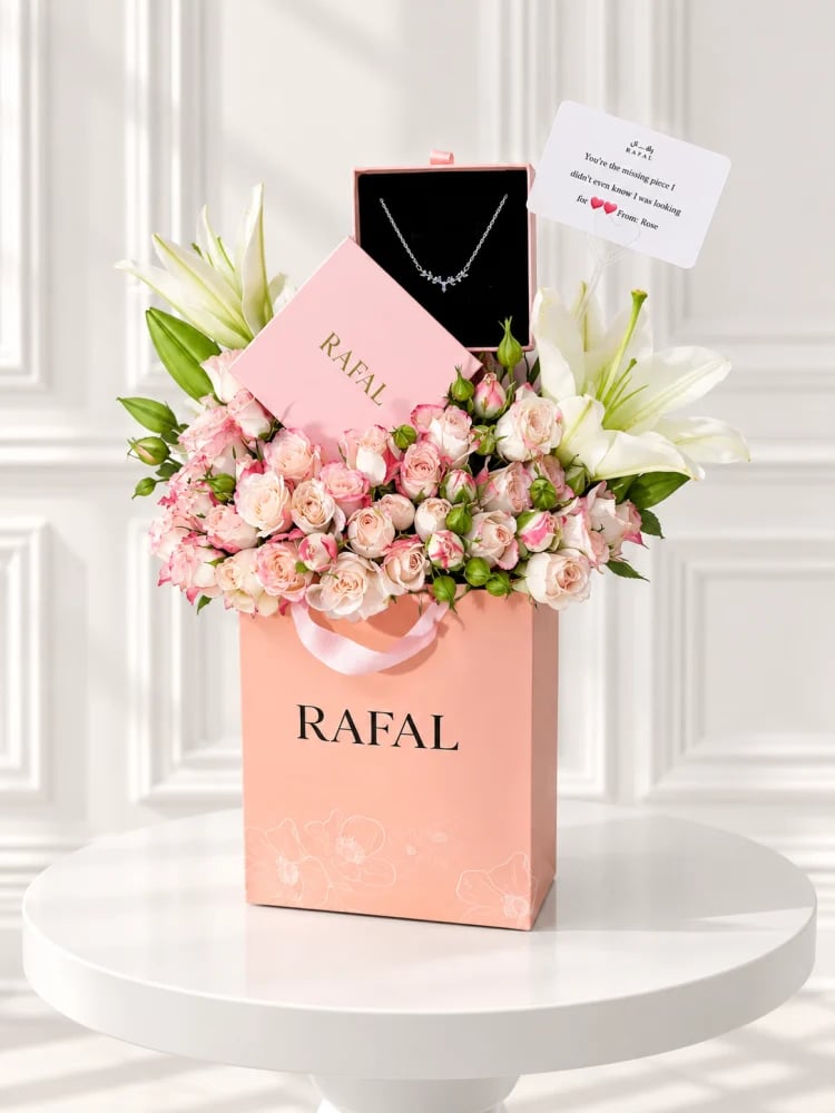 باقة ورد مع سلسال من RAFAL