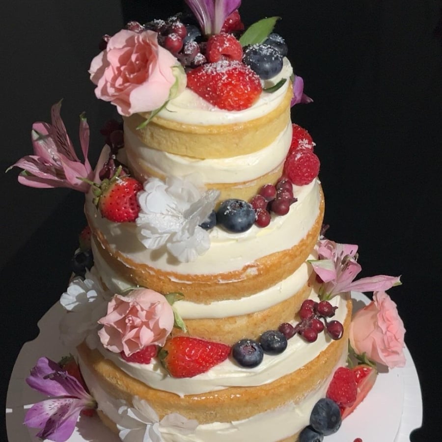 Naked Flowers & Fruit Cake