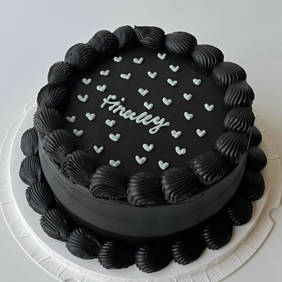 8inches Black Circle Cake