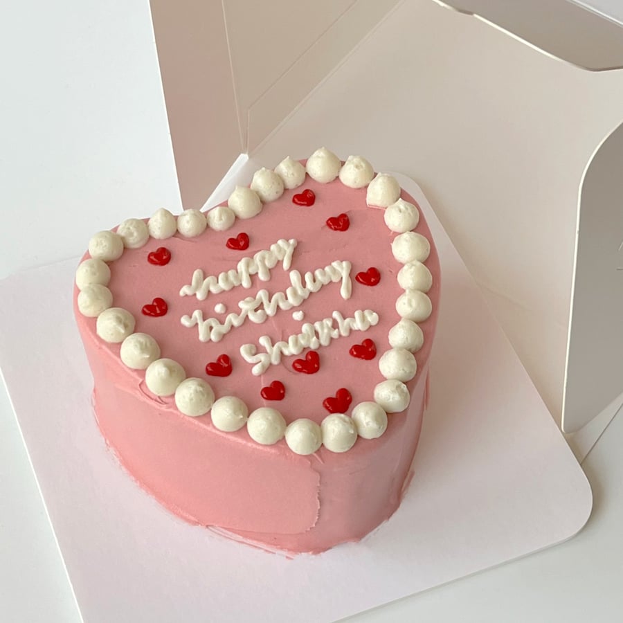 6inch Mini Heart Cake Cream Cheese