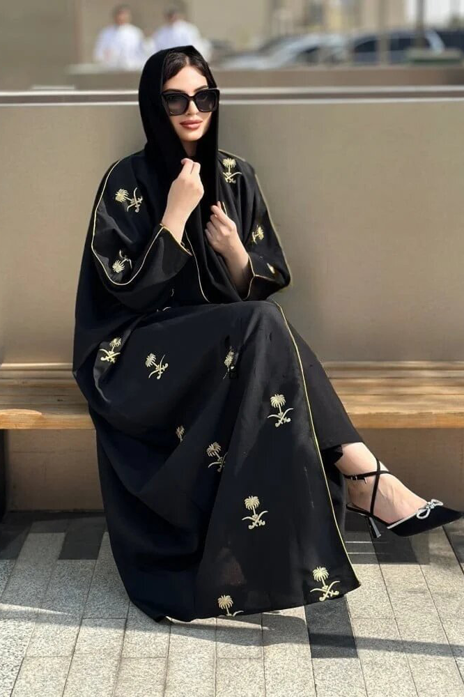 بشت نسائي لليوم الوطني سيفين ونخلة تطريز  أسود
