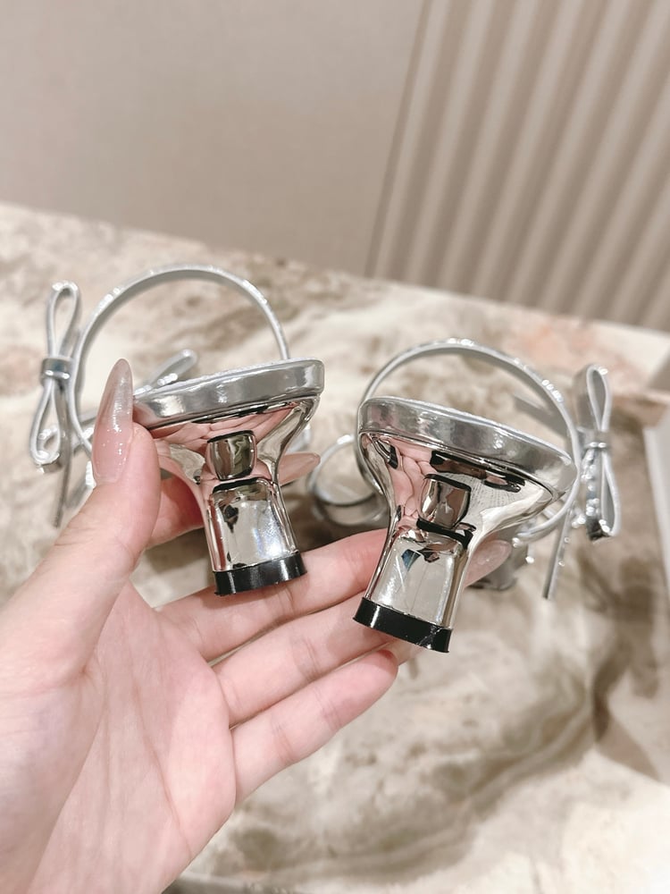 شرائح Loewe Petal Anagram الفضية