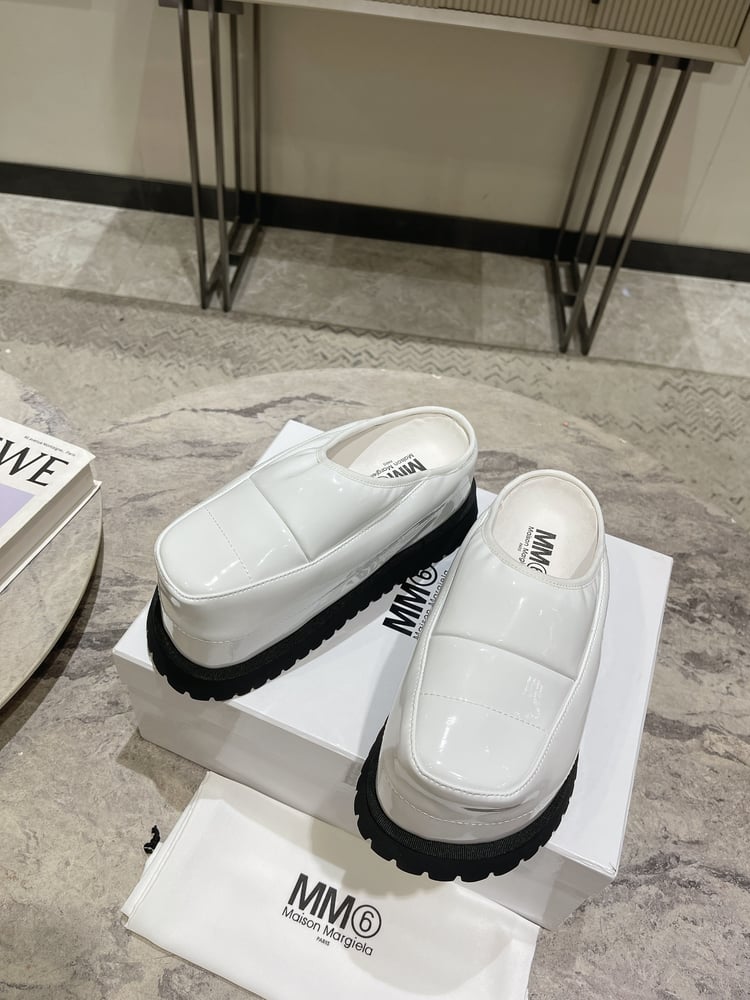 أحذية MM6 Margiela الجديدة ذات النعل السميك