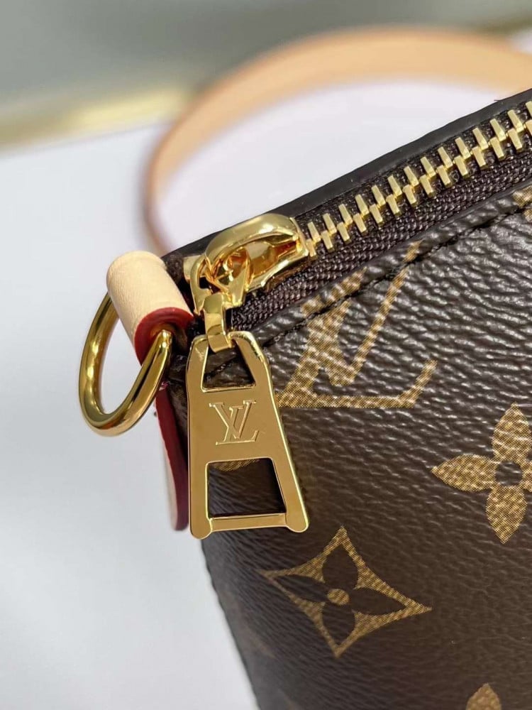 لوي فيتون BOÉTIE PM مقاس 25cm