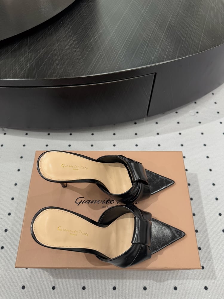 كعب Gianvito Rossi
