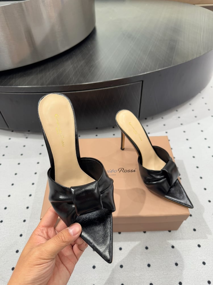 كعب Gianvito Rossi