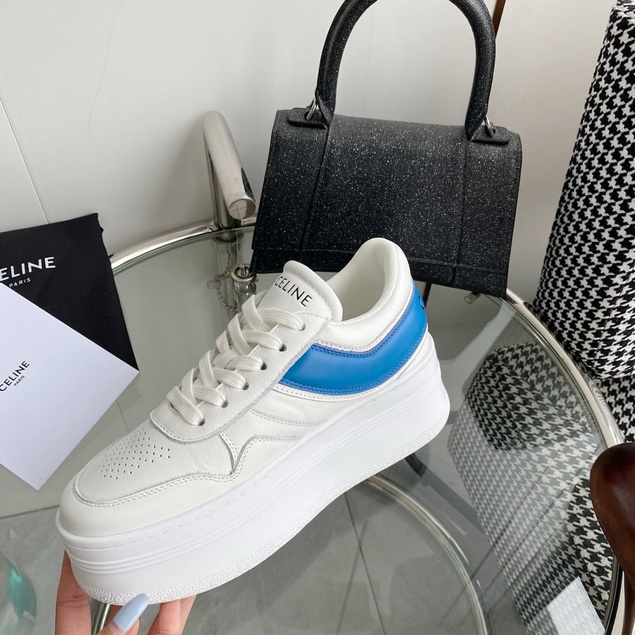 حذاء رياضي نسائي من Celine Logo Platform باللون الأزرق
